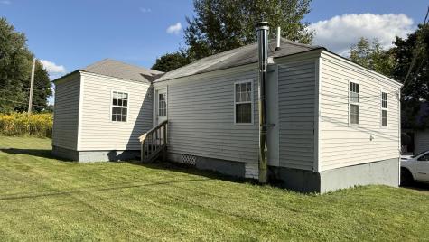 9 Lancaster Avenue Guilford ME 04443