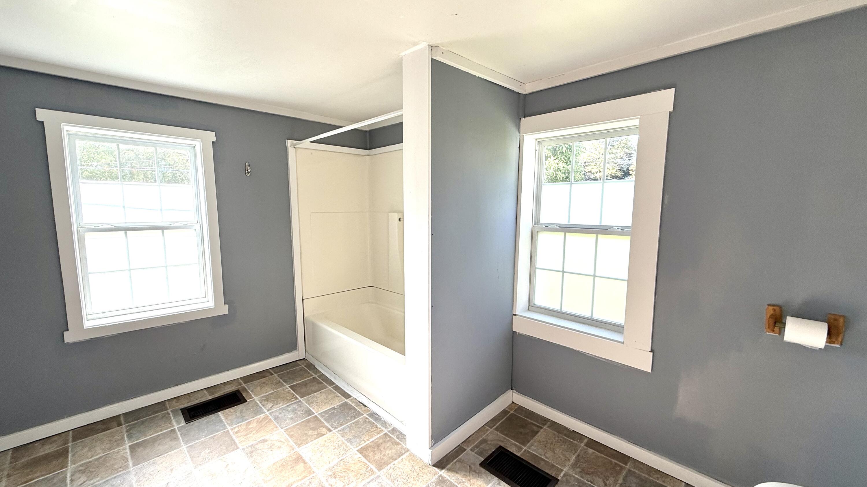 9 Lancaster Avenue Guilford ME 04443