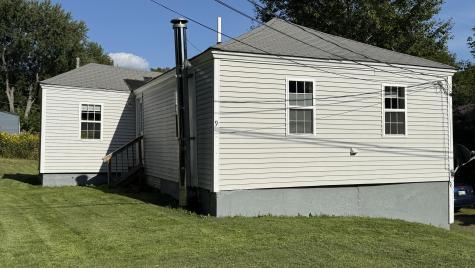 9 Lancaster Avenue Guilford ME 04443