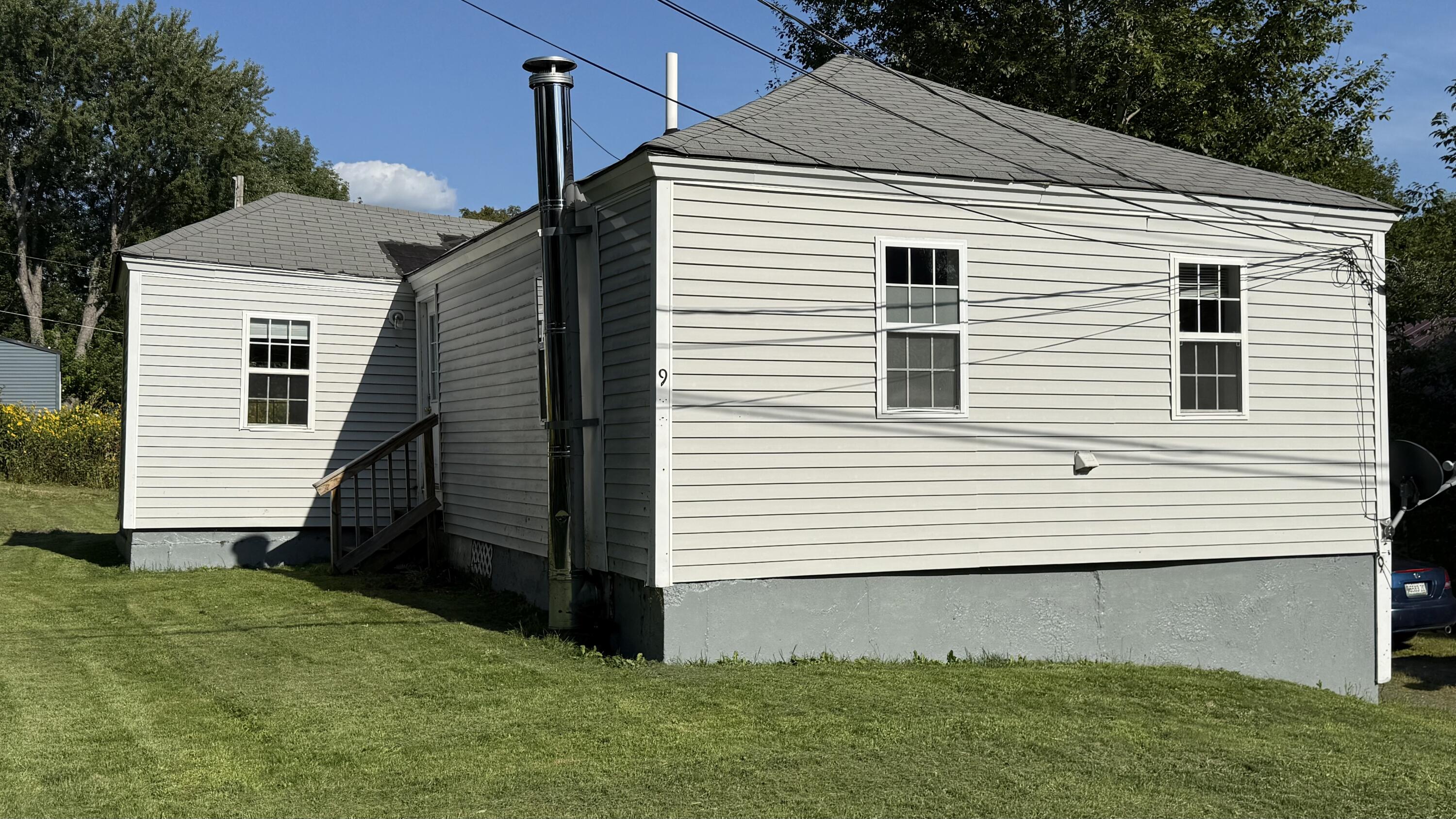 9 Lancaster Avenue Guilford ME 04443