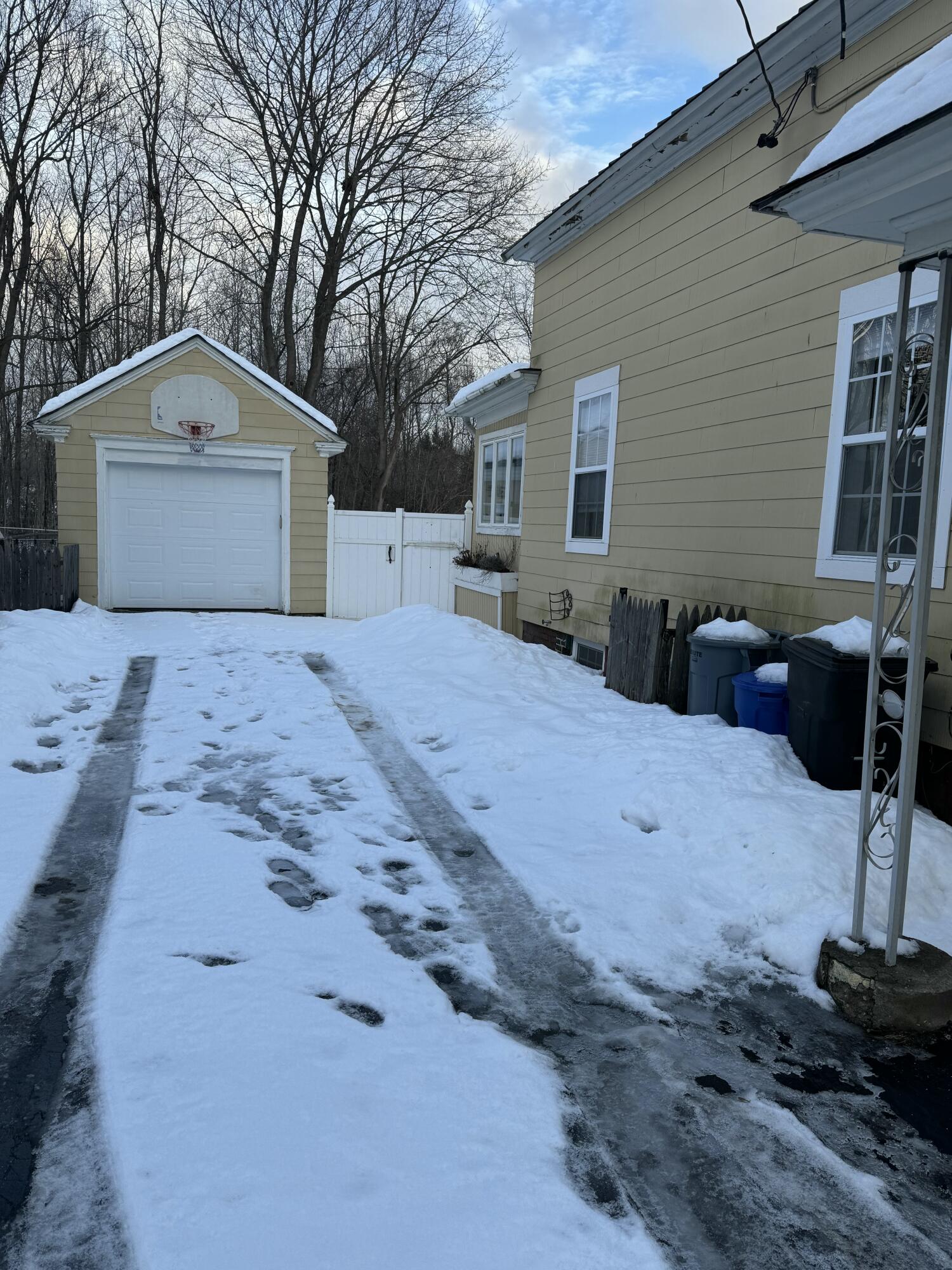 30 Lemaire Avenue Lewiston ME 04240