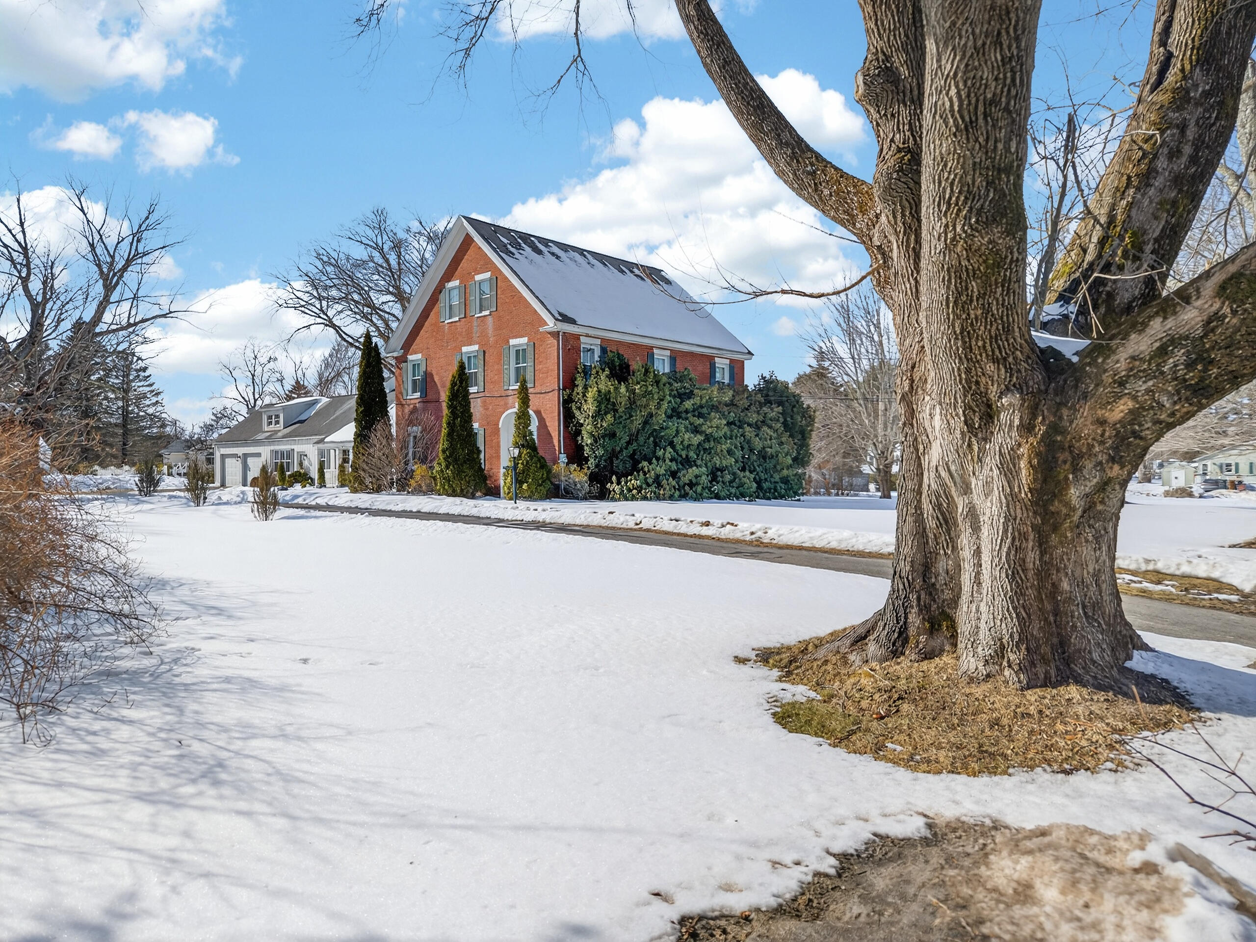 18 Buxton Road Saco ME 04072