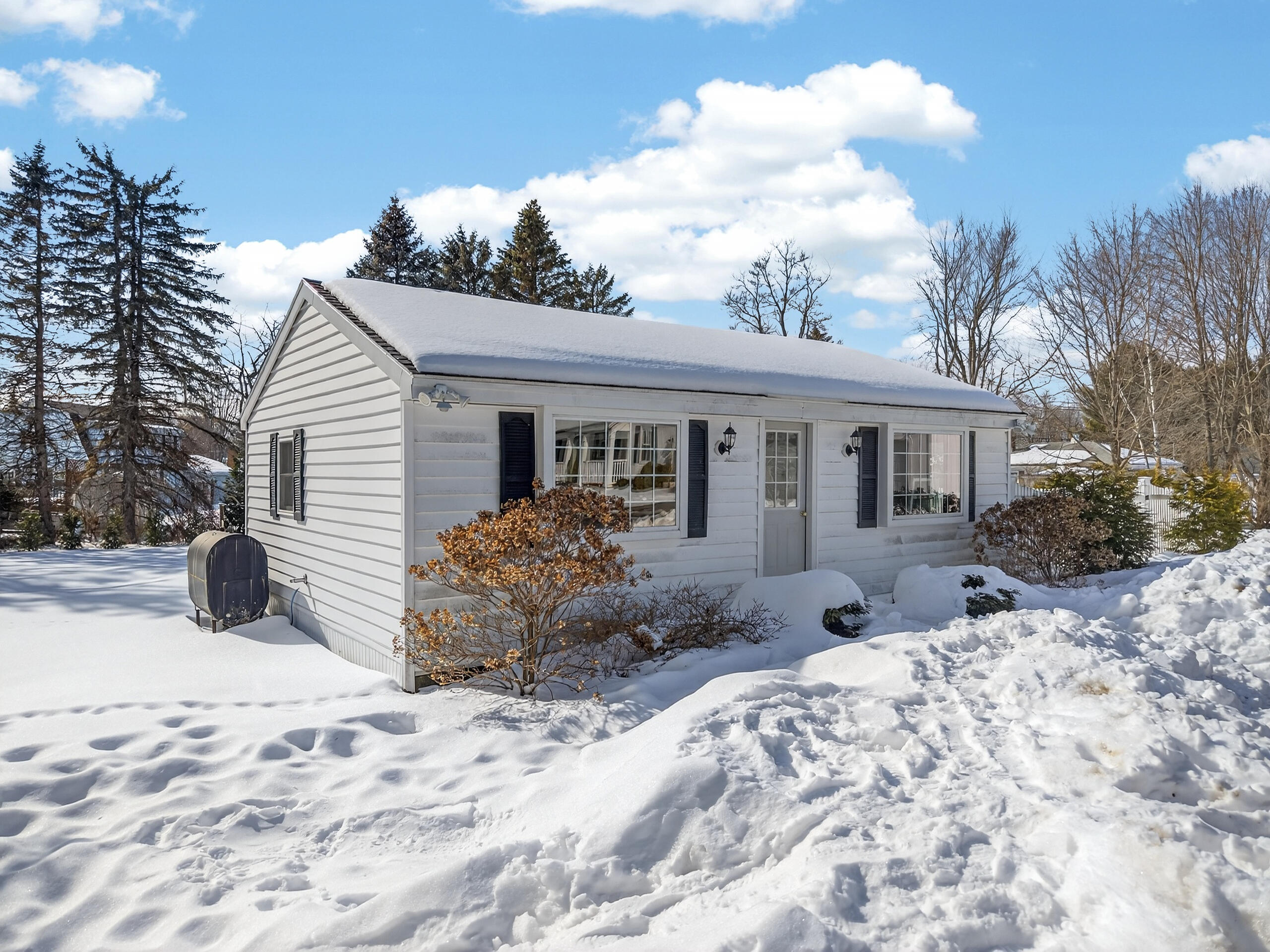 18 Buxton Road Saco ME 04072