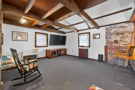 18 Buxton Road Saco ME 04072