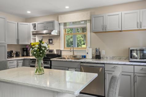 8 Country Club Road Boothbay ME 04537