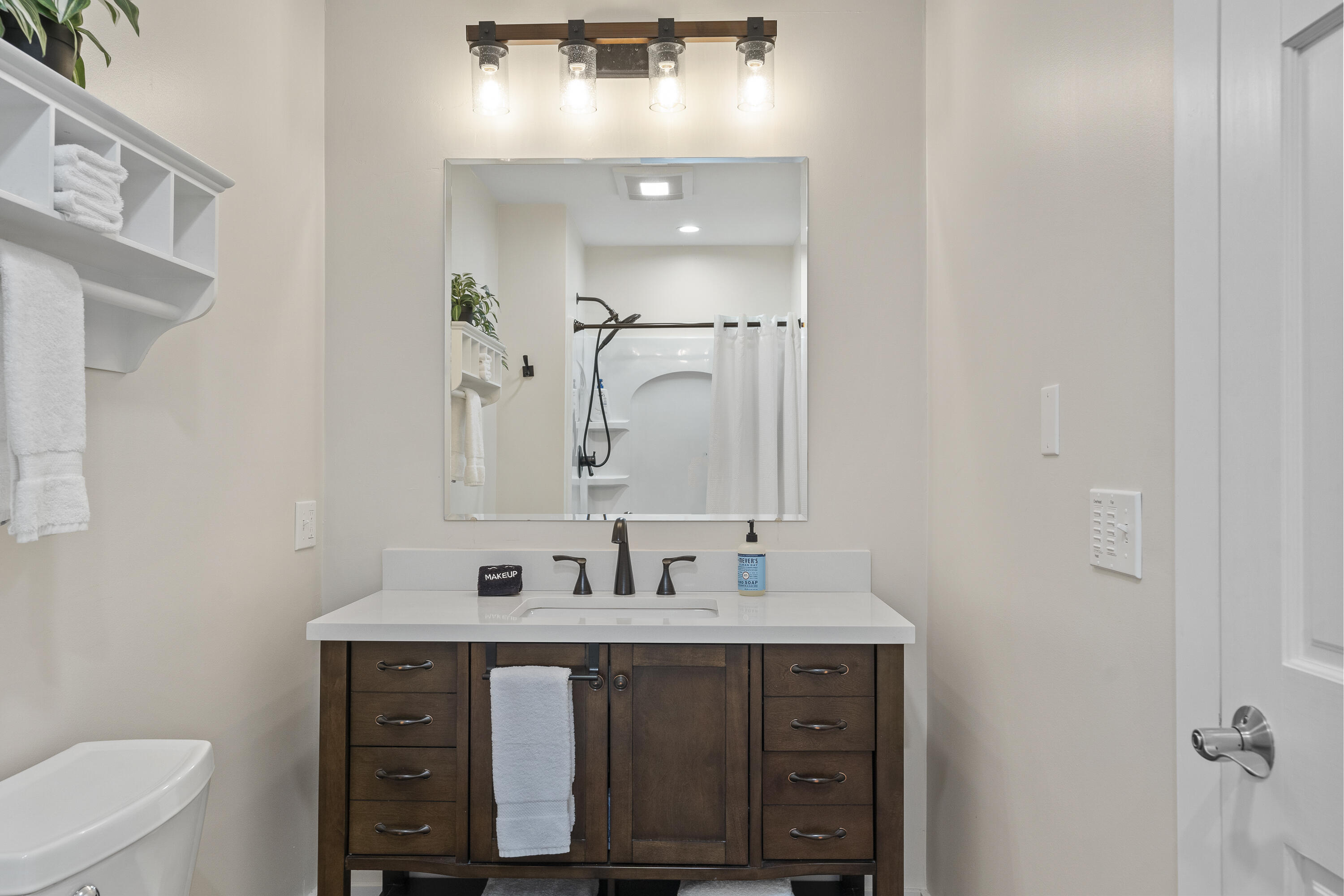 8 Country Club Road Boothbay ME 04537