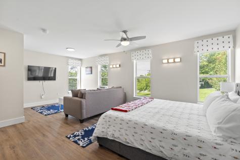 8 Country Club Road Boothbay ME 04537