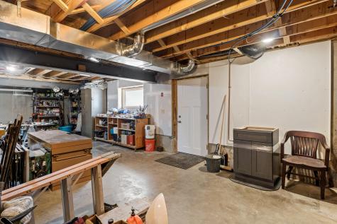 16 Sherman Cove Road Boothbay ME 04537