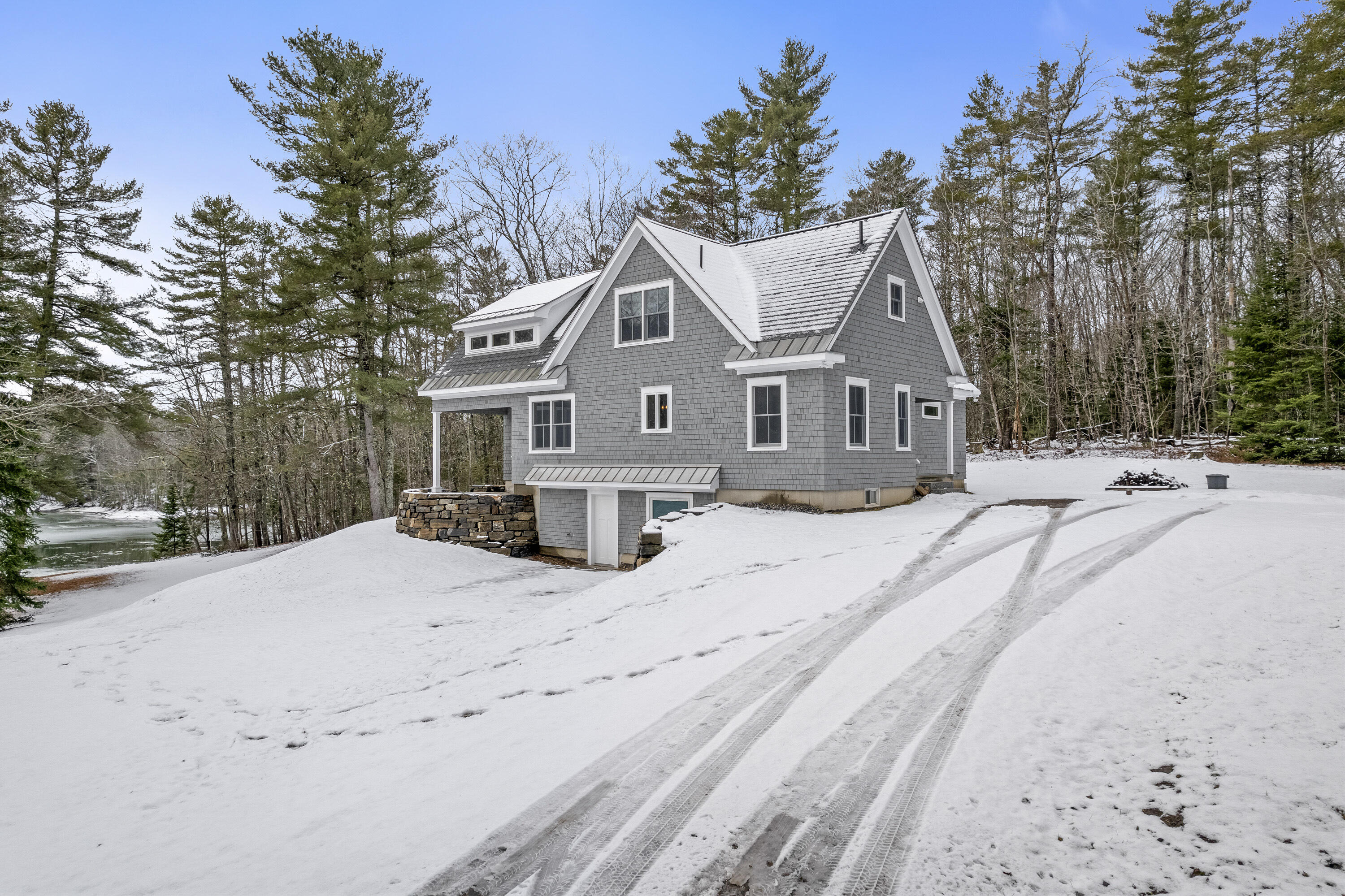 16 Sherman Cove Road Boothbay ME 04537