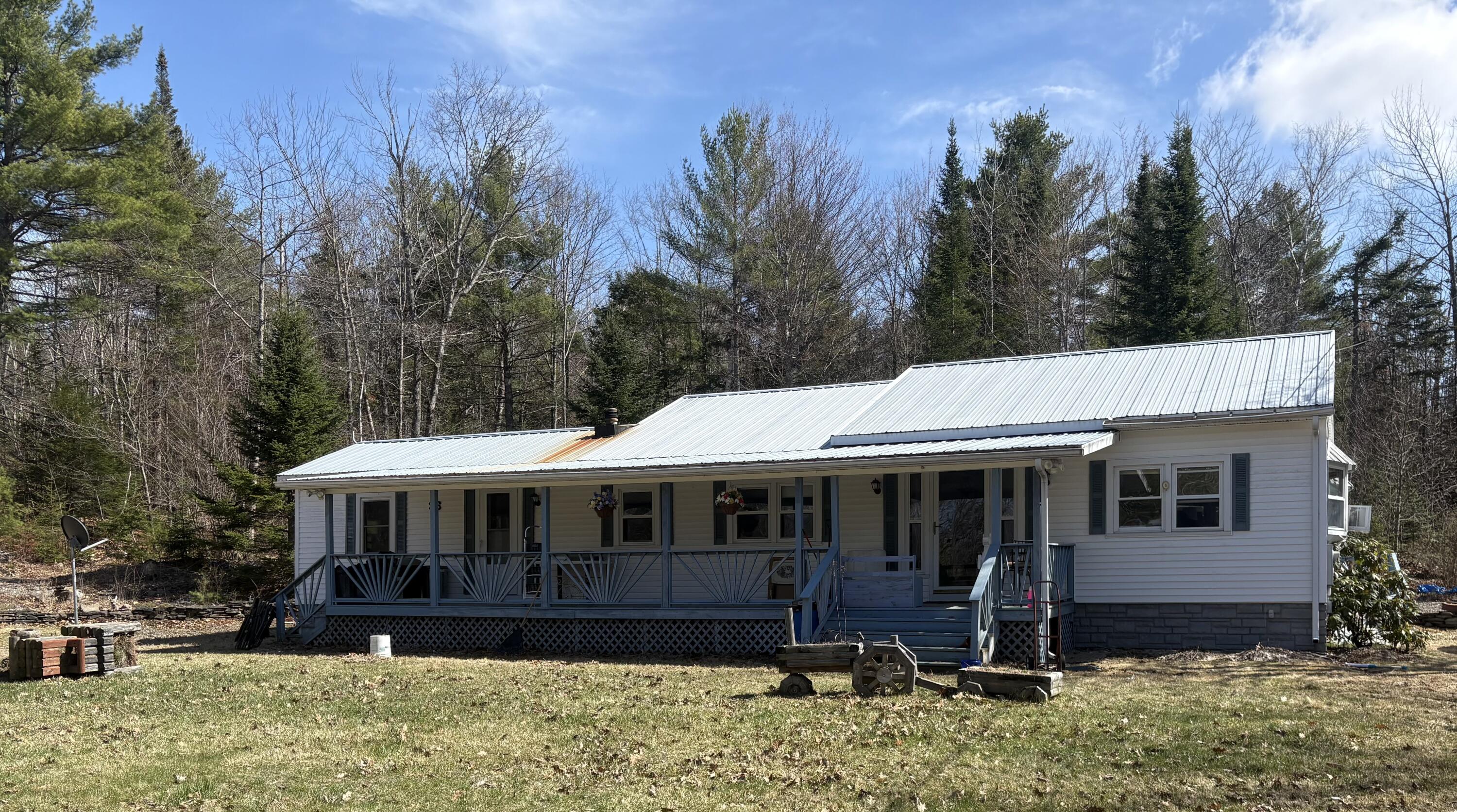 36 Hix Road Windsor ME 04363