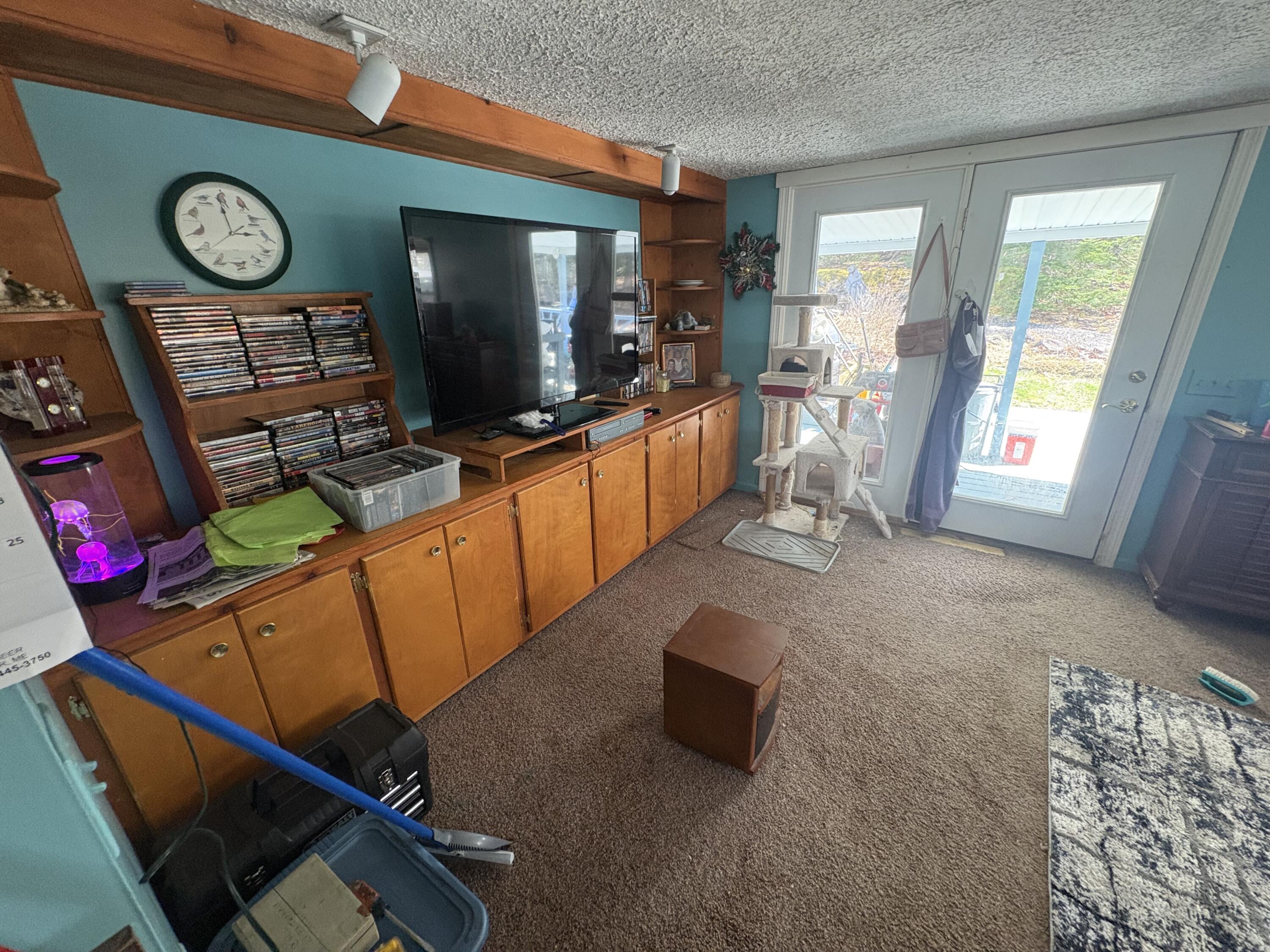 36 Hix Road Windsor ME 04363