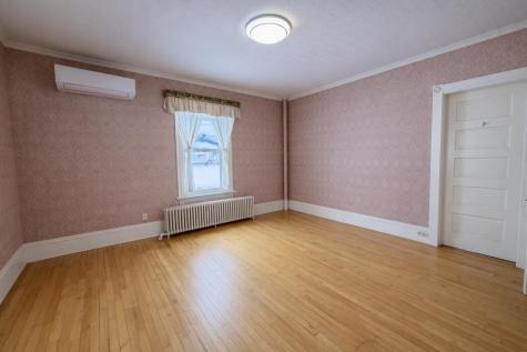 814 Main Street Sanford ME 04073