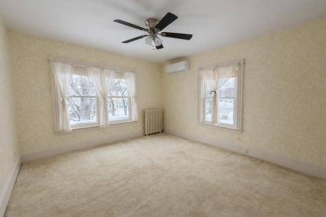 814 Main Street Sanford ME 04073