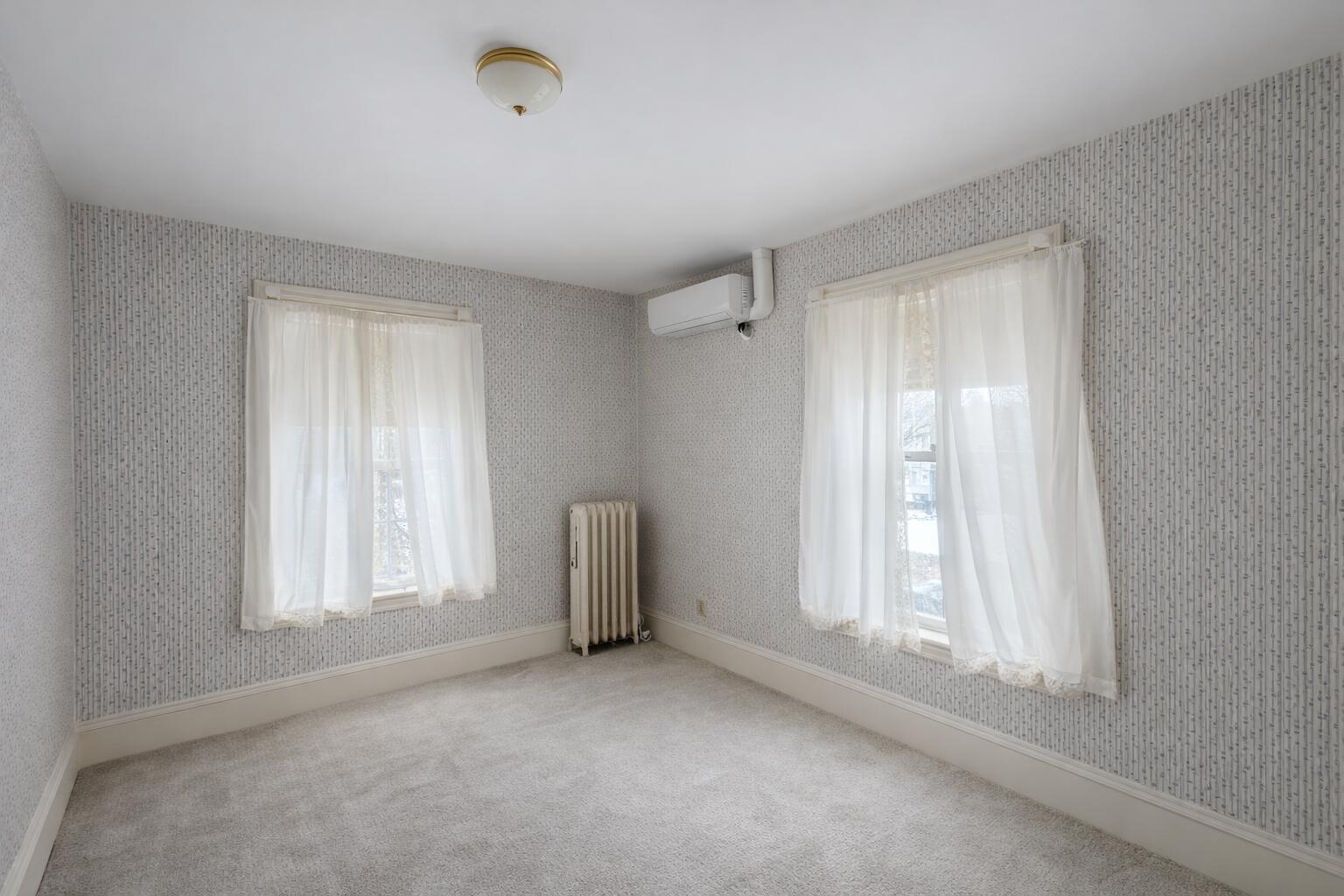 814 Main Street Sanford ME 04073