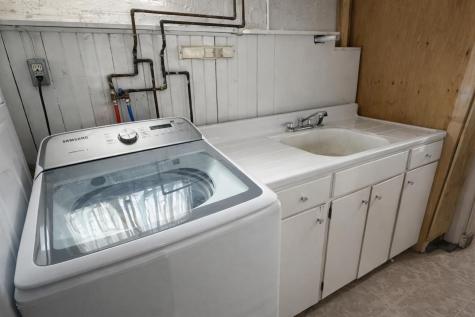 814 Main Street Sanford ME 04073