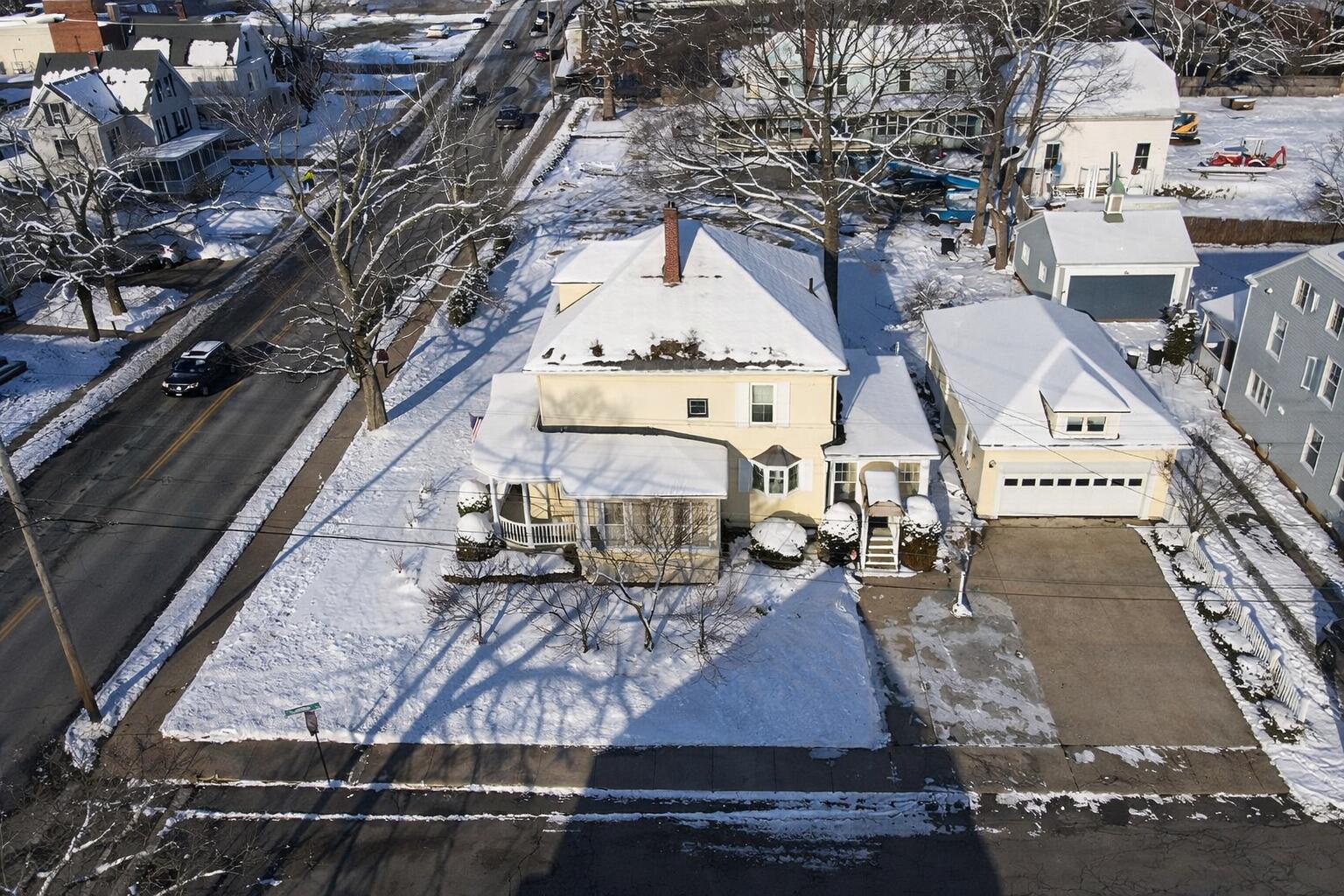 814 Main Street Sanford ME 04073