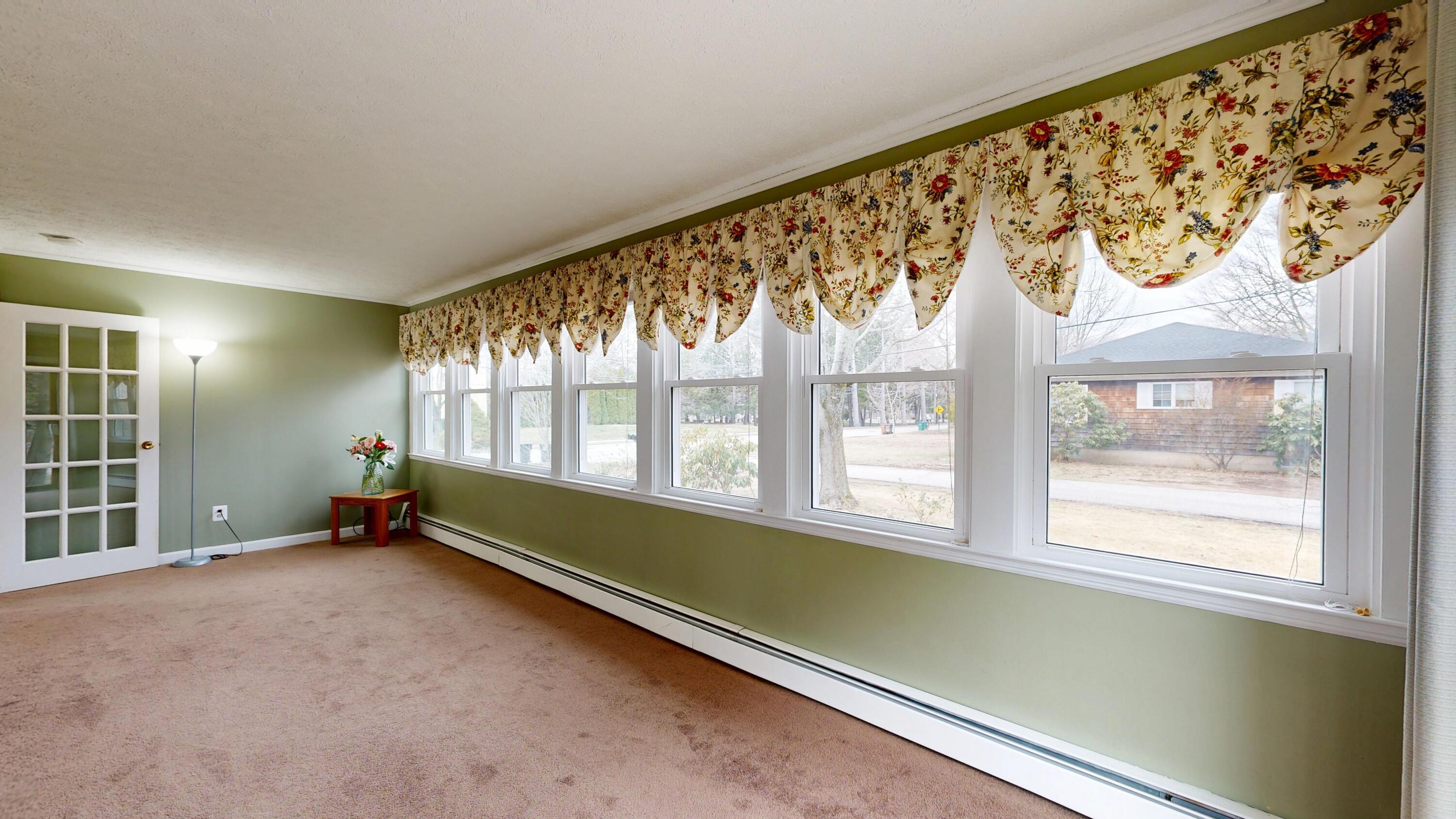 28 Ferry Road Saco ME 04072
