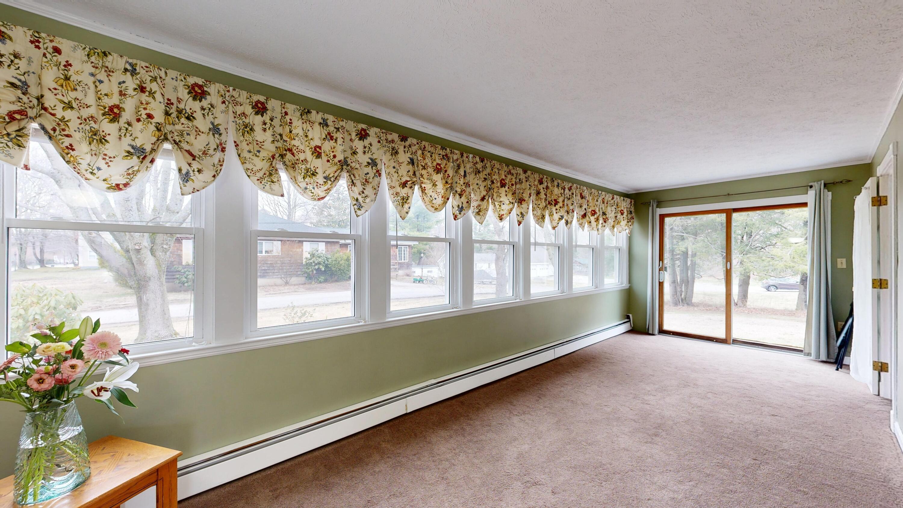 28 Ferry Road Saco ME 04072