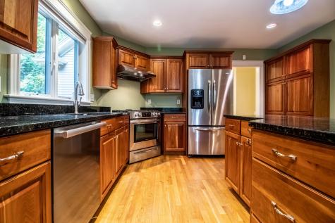 12 Springbrook Lane Falmouth ME 04105