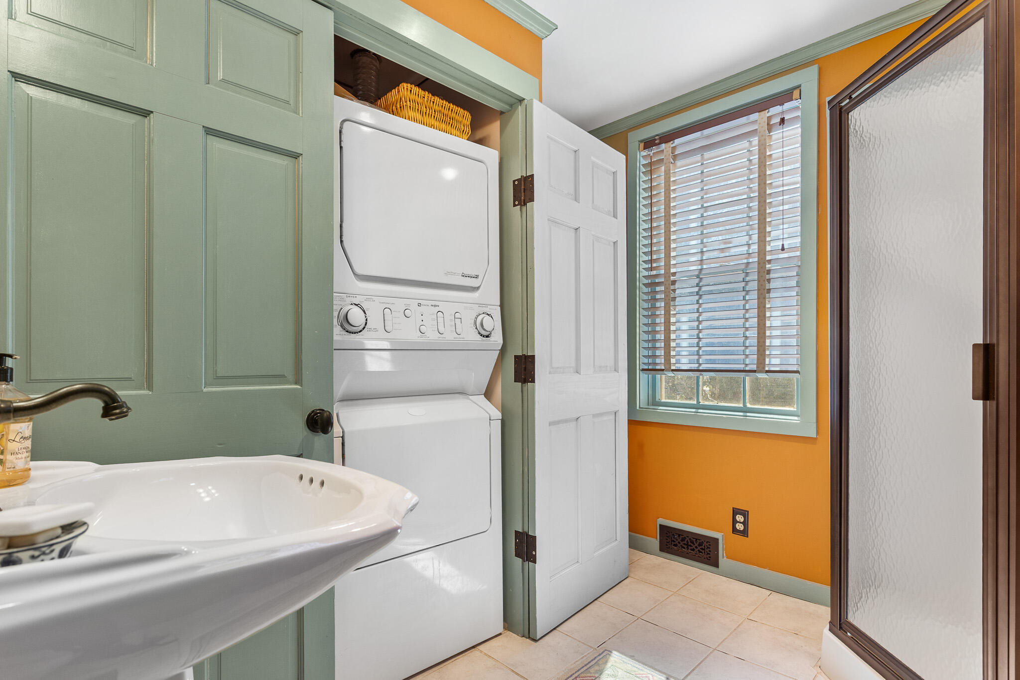 27 Windmill Hill Lane Castine ME 04421