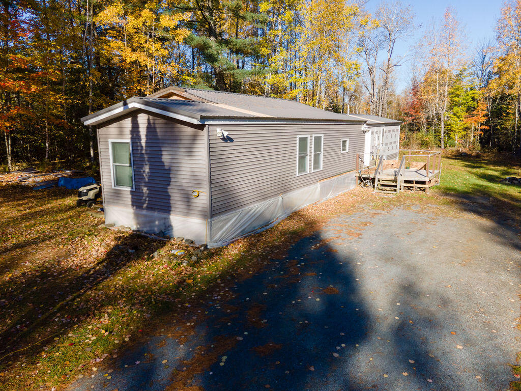 20 Spruce Lane Glenburn ME 04401