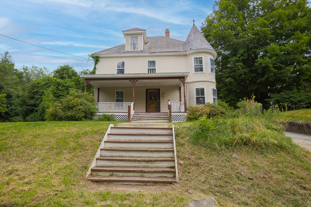 17 Village View Wilton ME 04294