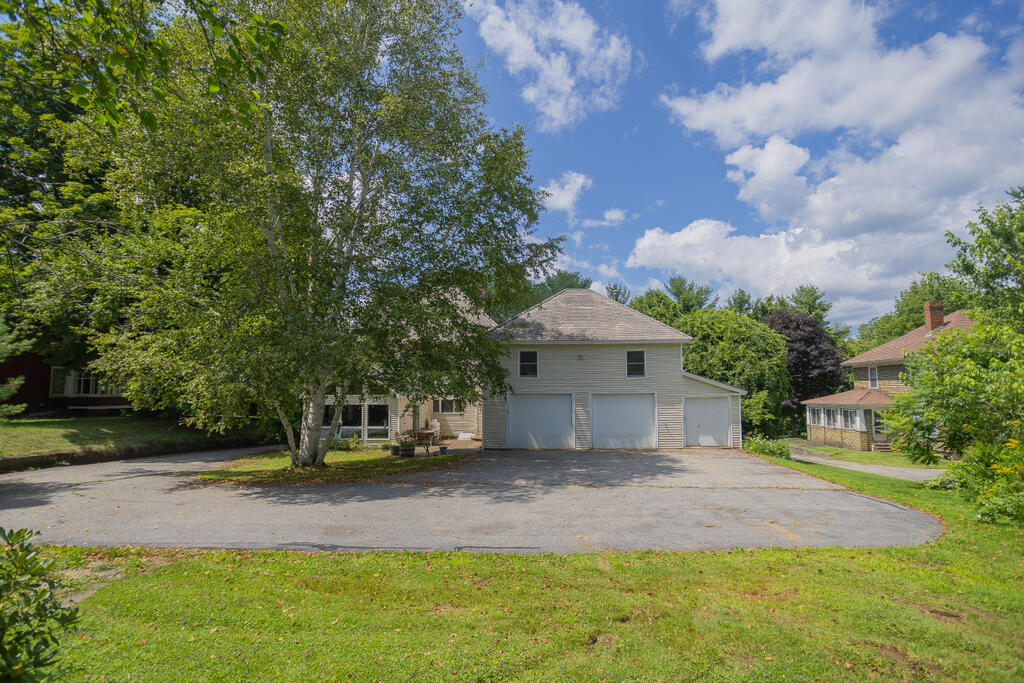 17 Village View Wilton ME 04294