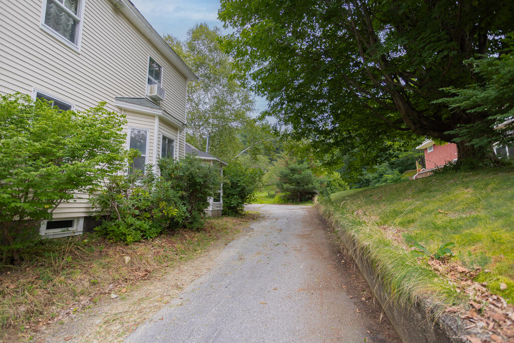 17 Village View Wilton ME 04294