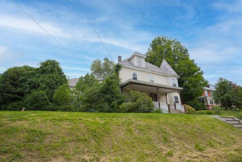 17 Village View Wilton ME 04294