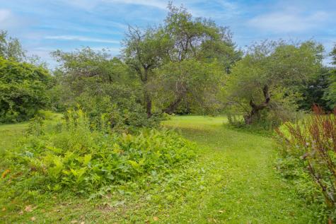 17 Village View Wilton ME 04294