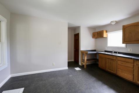 1146 Post Road Bowdoinham ME 04008