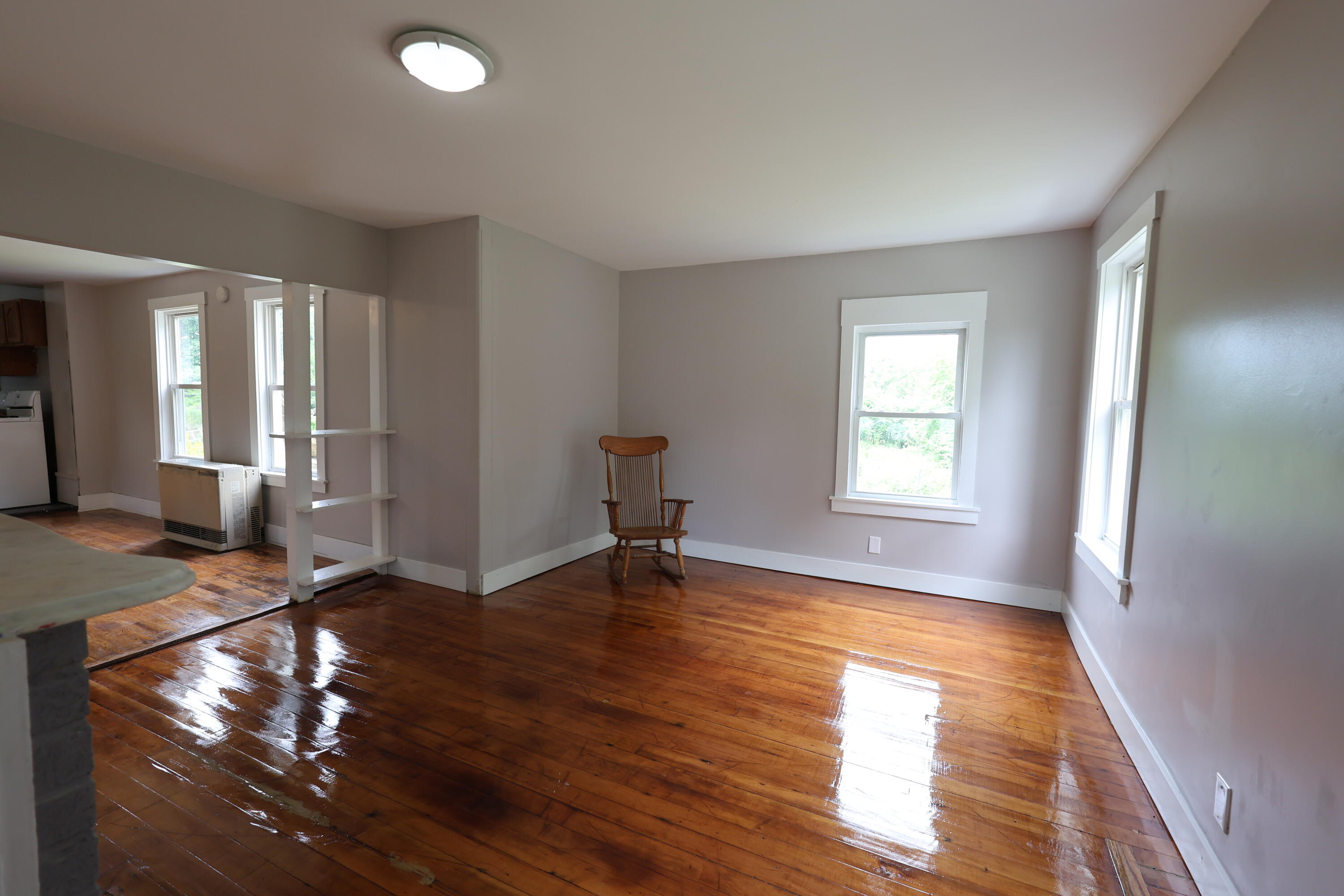 1146 Post Road Bowdoinham ME 04008