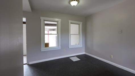 1146 Post Road Bowdoinham ME 04008