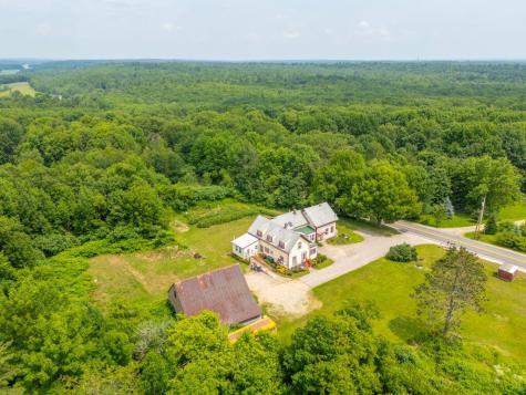1146 Post Road Bowdoinham ME 04008