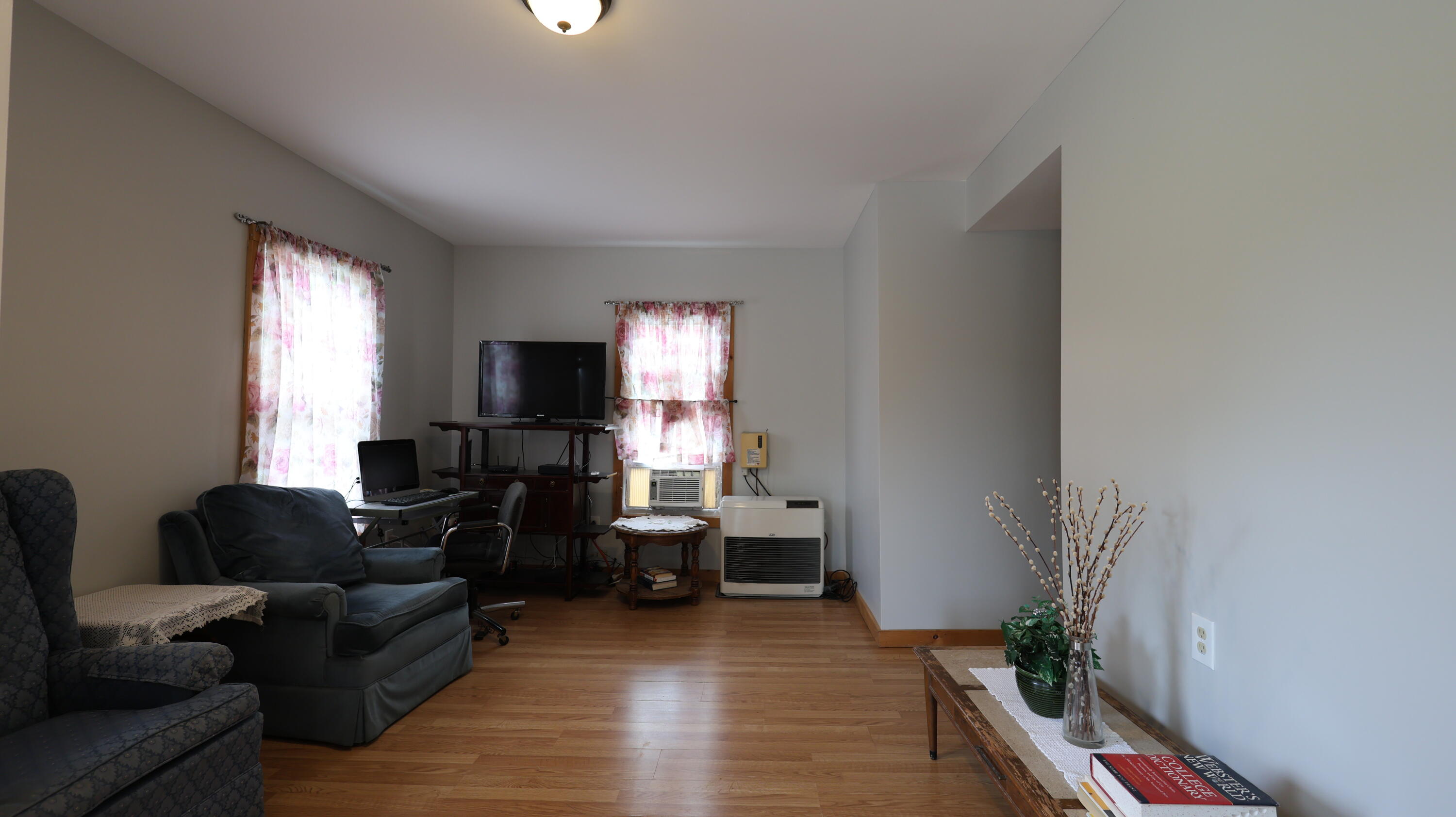 1146 Post Road Bowdoinham ME 04008