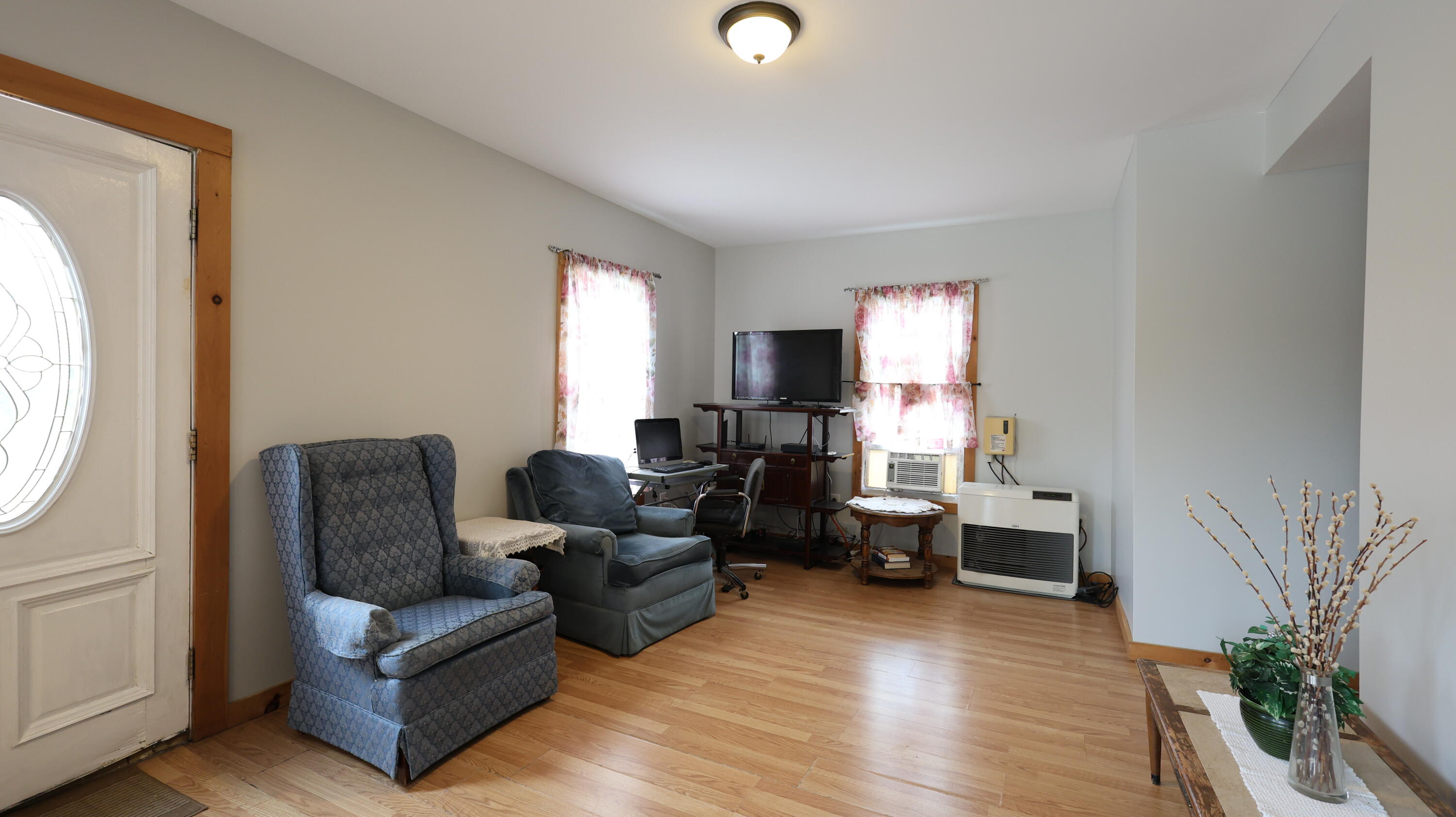 1146 Post Road Bowdoinham ME 04008