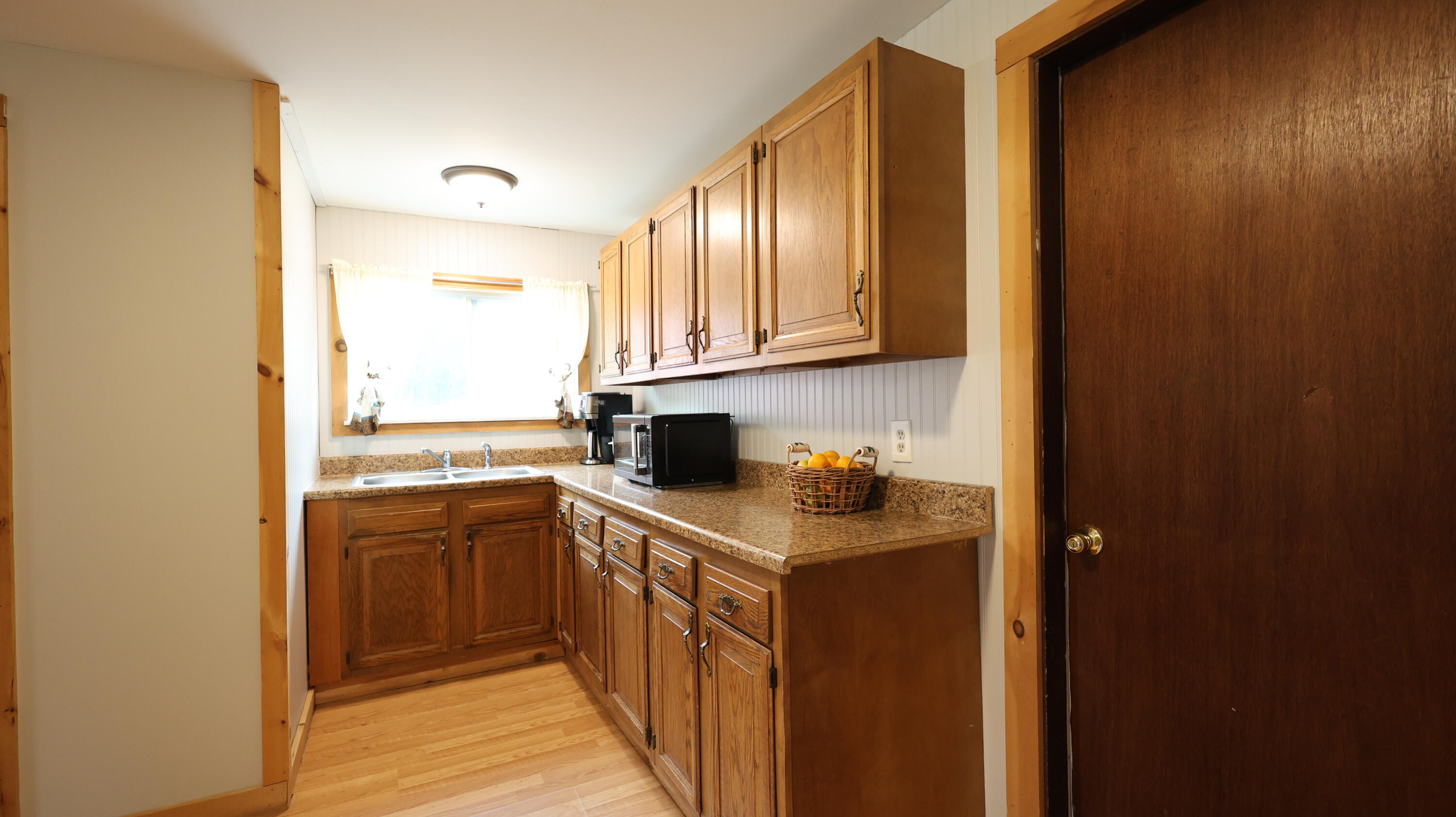 1146 Post Road Bowdoinham ME 04008