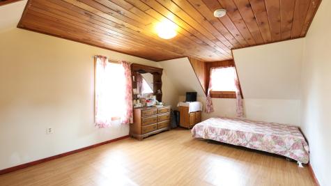 1146 Post Road Bowdoinham ME 04008