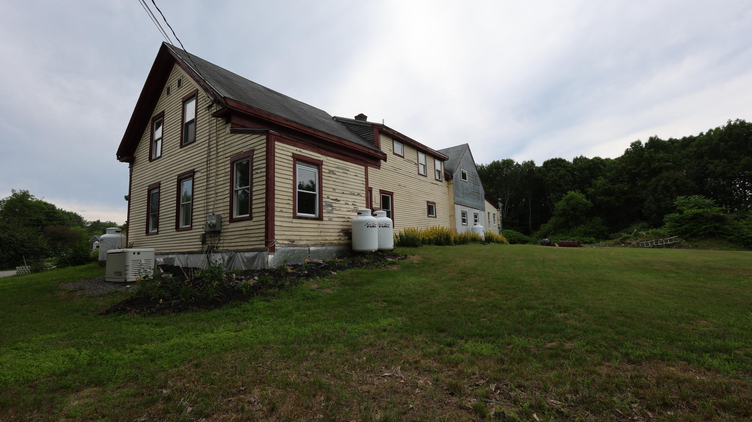 1146 Post Road Bowdoinham ME 04008