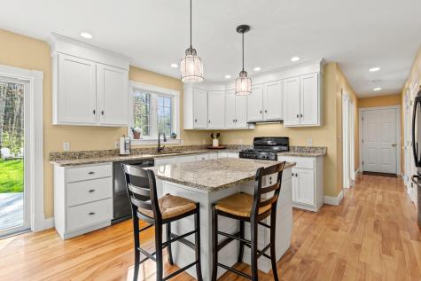 4 Geary Way Falmouth ME 04105