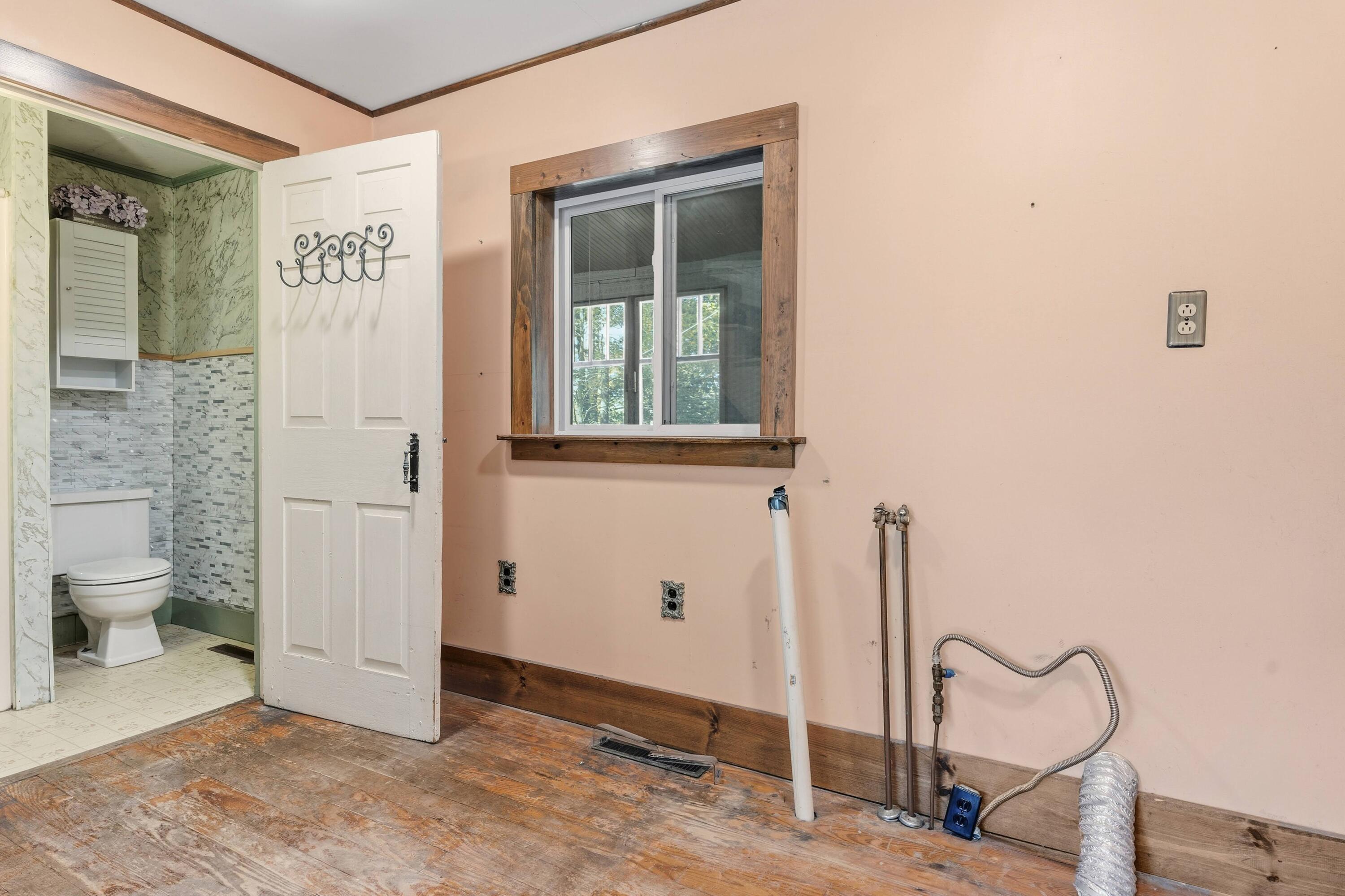 2094 N Palermo Road Palermo ME 04354