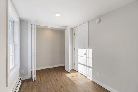 31 Loring Avenue Lewiston ME 04240