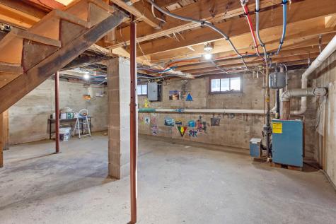 31 Loring Avenue Lewiston ME 04240