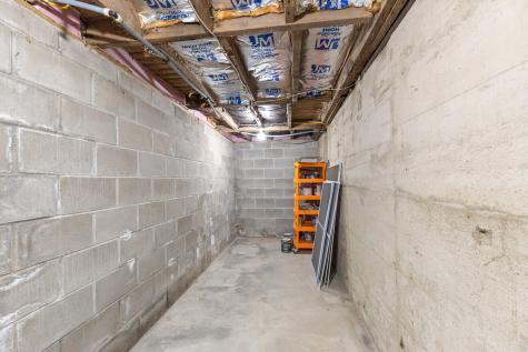 31 Loring Avenue Lewiston ME 04240