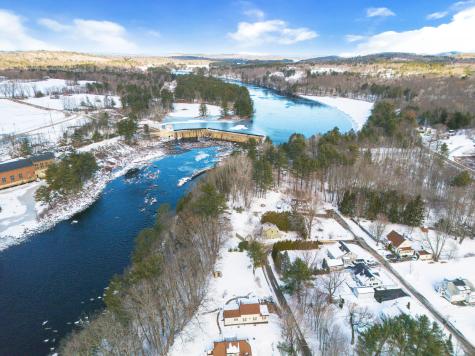 31 Loring Avenue Lewiston ME 04240