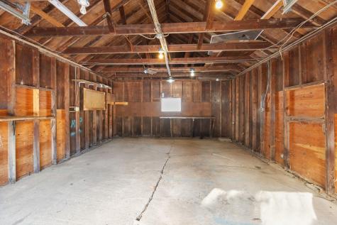 31 Loring Avenue Lewiston ME 04240