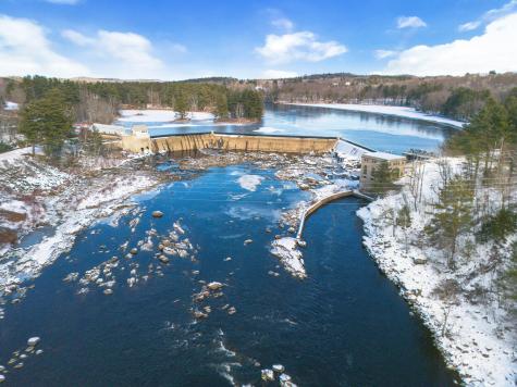 31 Loring Avenue Lewiston ME 04240