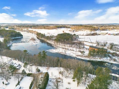 31 Loring Avenue Lewiston ME 04240