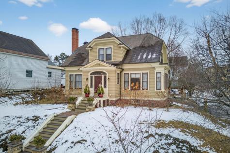 121 Sixth Street Auburn ME 04210