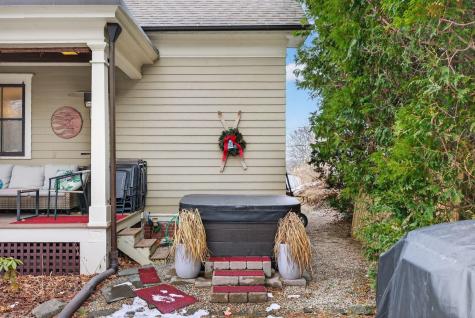 121 Sixth Street Auburn ME 04210